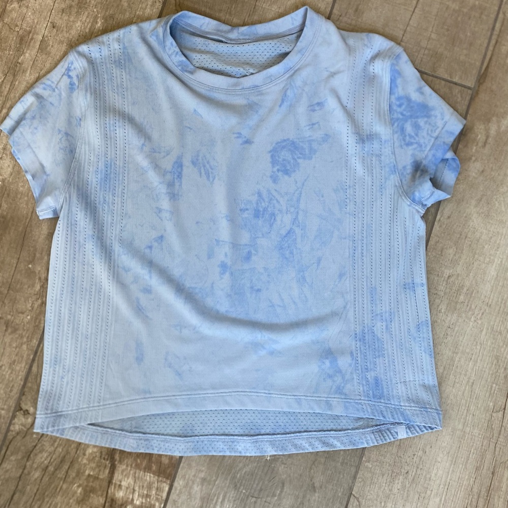 lululemon cropped t shirt